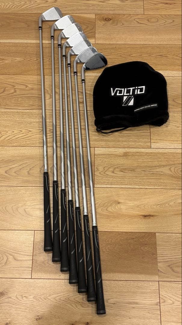 【初心者】即コース可カタナVOLTIO 10本 SR バッグ•チッパー•パター付