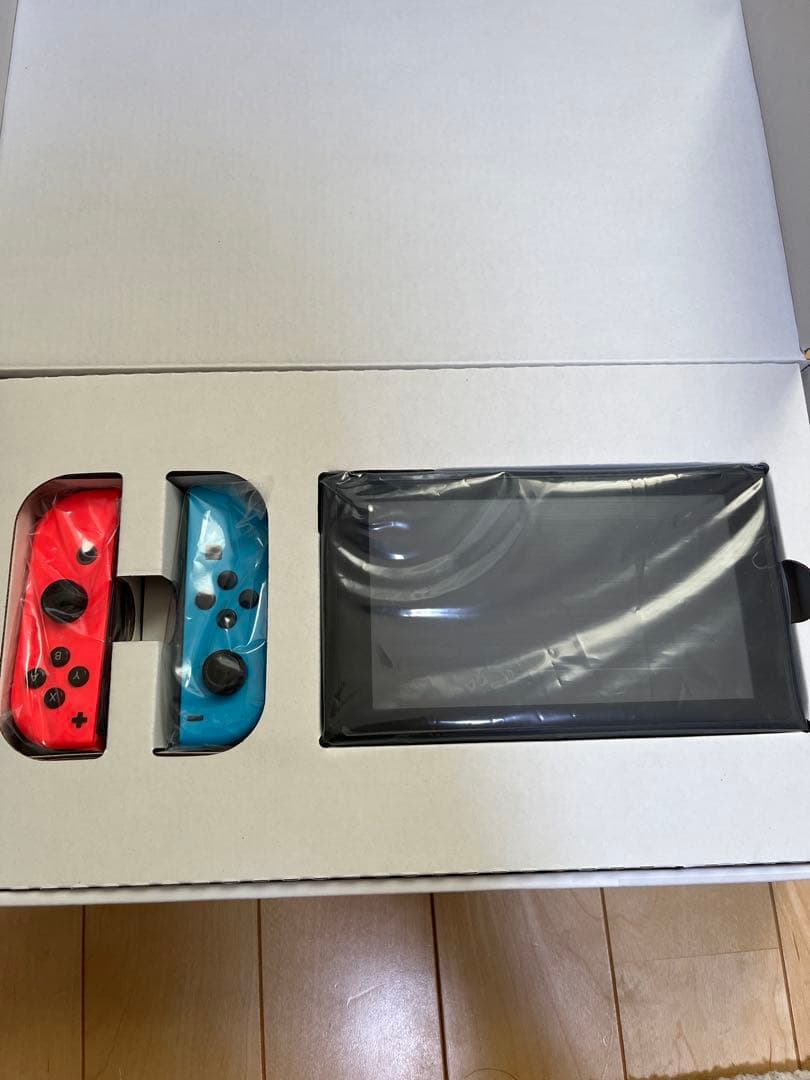 Nintendo Switch ネオンブルー/ネオンレッド　ケース付き