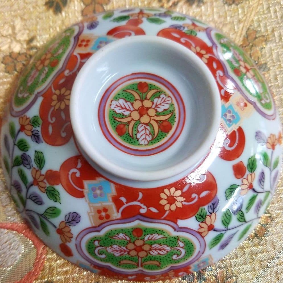【未使用】◆ 有田焼 ◆飛鳥窯古伊万里 金彩赤絵間取 花唐草 蓋付煮物碗 丼ぶり