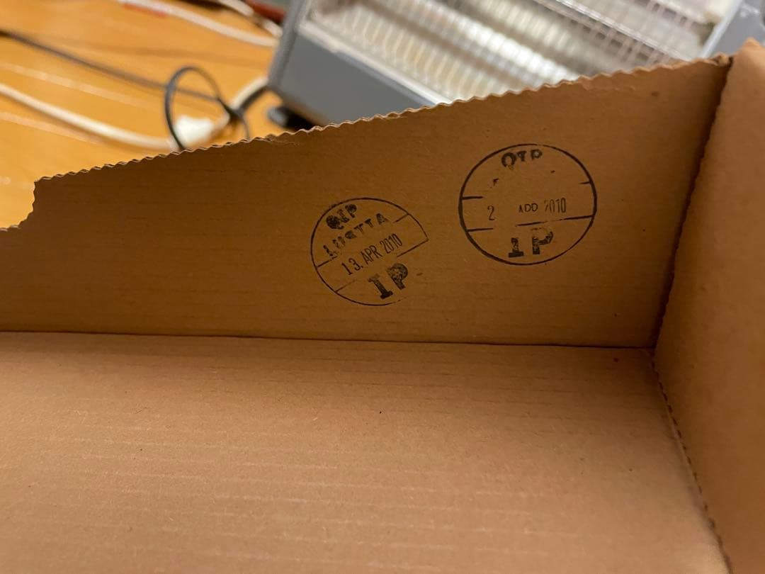 ミズノ ウェーブイグニタス2 MD カンガルーレザー 海外限定 新品 25.5