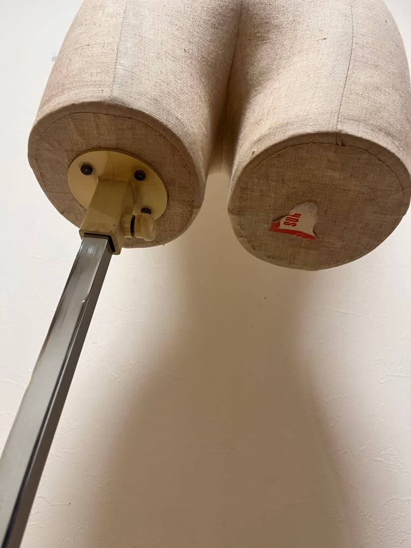 レディース布製トルソー　マネキン 女性　高さ調整可能　金属スタンド付き