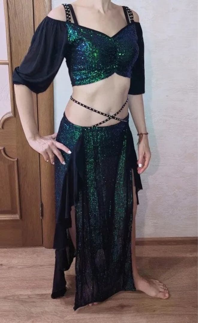 ベリーダンス セットアップ Mサイズ 緑と黒のラメ