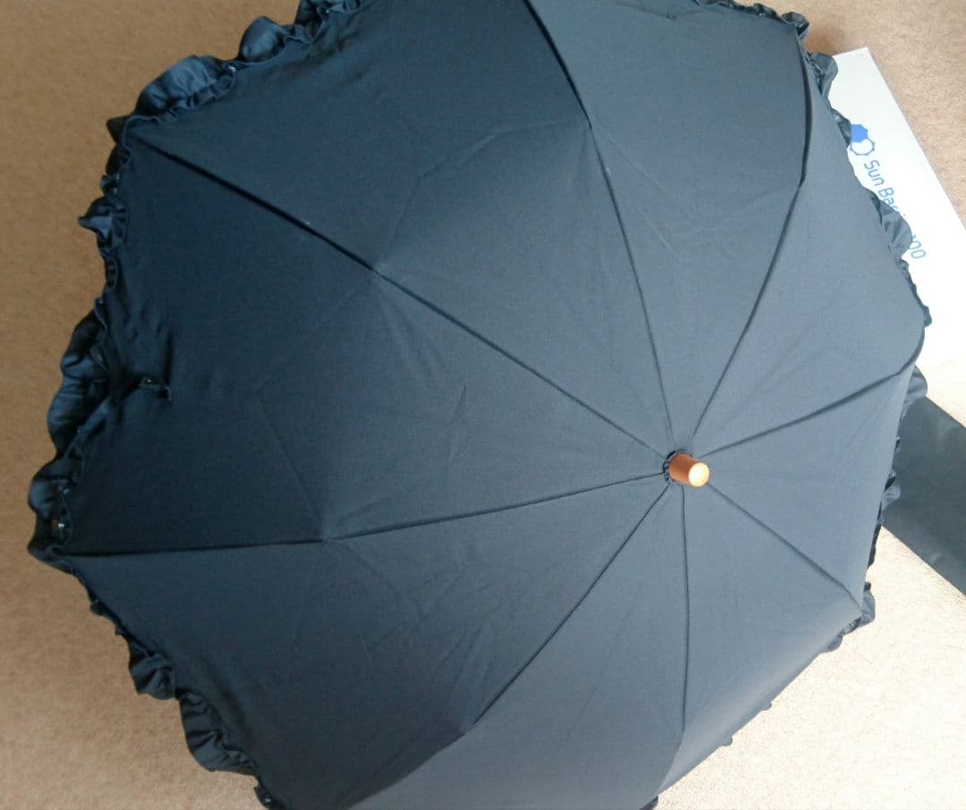 日傘サンバリア100 2段折 フリル黒UV